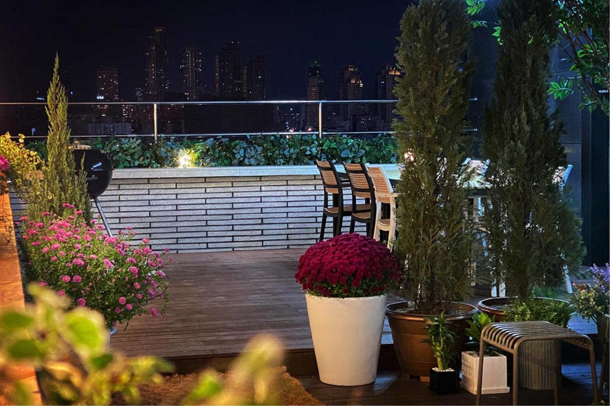 Garden Pool Lee Chung Jung Seoul